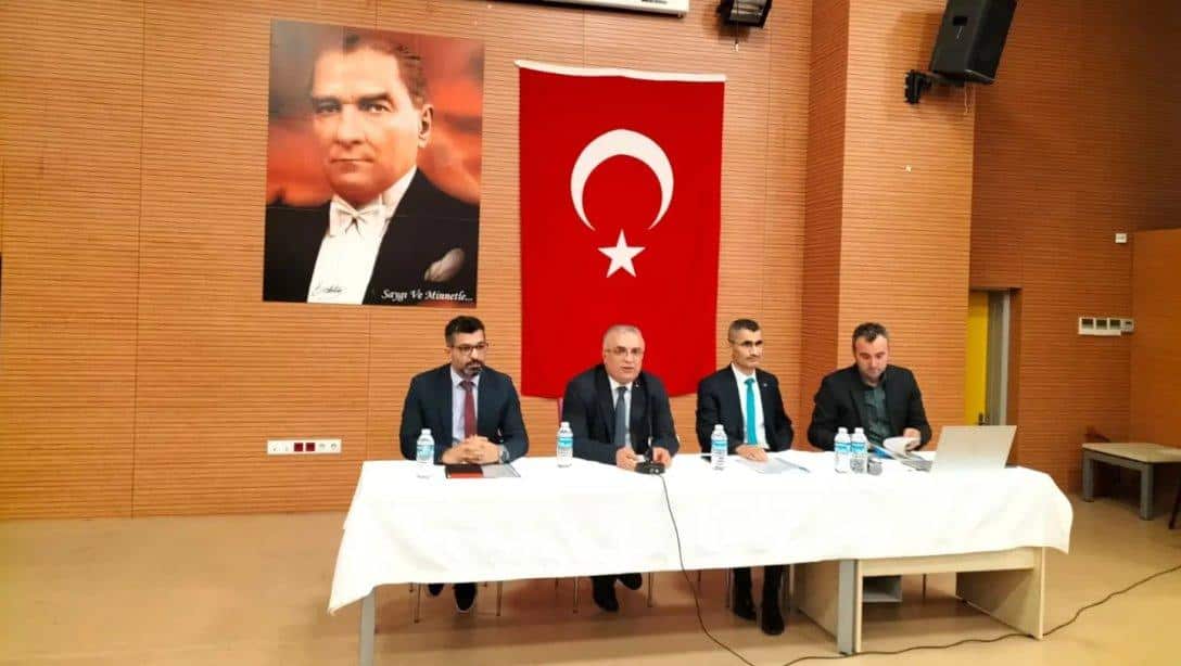 İlçe Kaymakamımız Dr.Sn.Mehmet Boztepe Başkanlığında Spor Kulüpleri Değerlendirme Toplantısı Gerçekleştirildi 