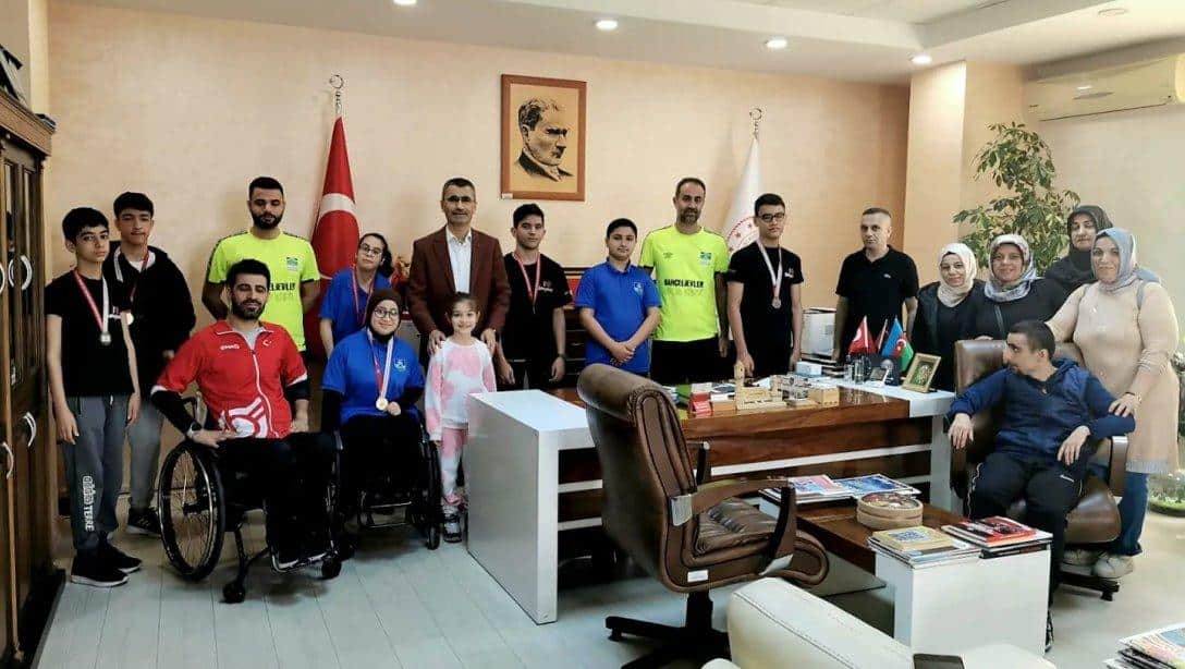 Özel Öğrencilerimiz Karabük'te Yapılan Masa Tenisi Yarışmasında Şampiyonluk ve Derecelerle Döndüler 